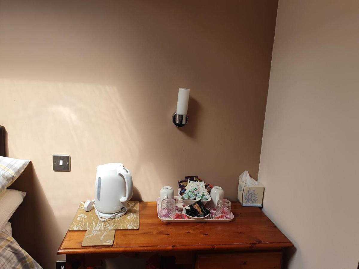 Penryn Guest House, Ensuite Rooms, Free Parking And Free Wifi Stratford-upon-Avon Ngoại thất bức ảnh