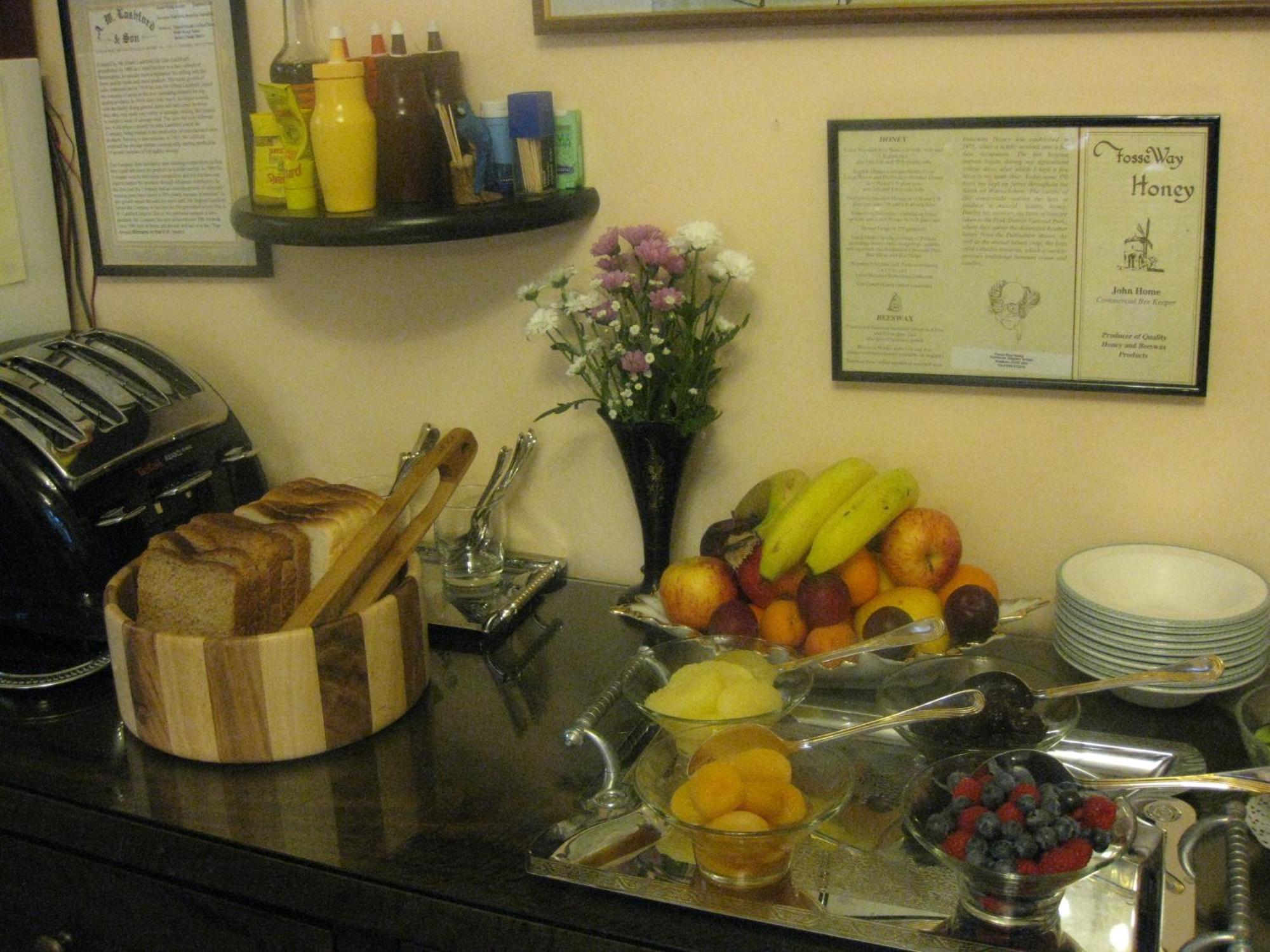 Penryn Guest House, Ensuite Rooms, Free Parking And Free Wifi Stratford-upon-Avon Ngoại thất bức ảnh