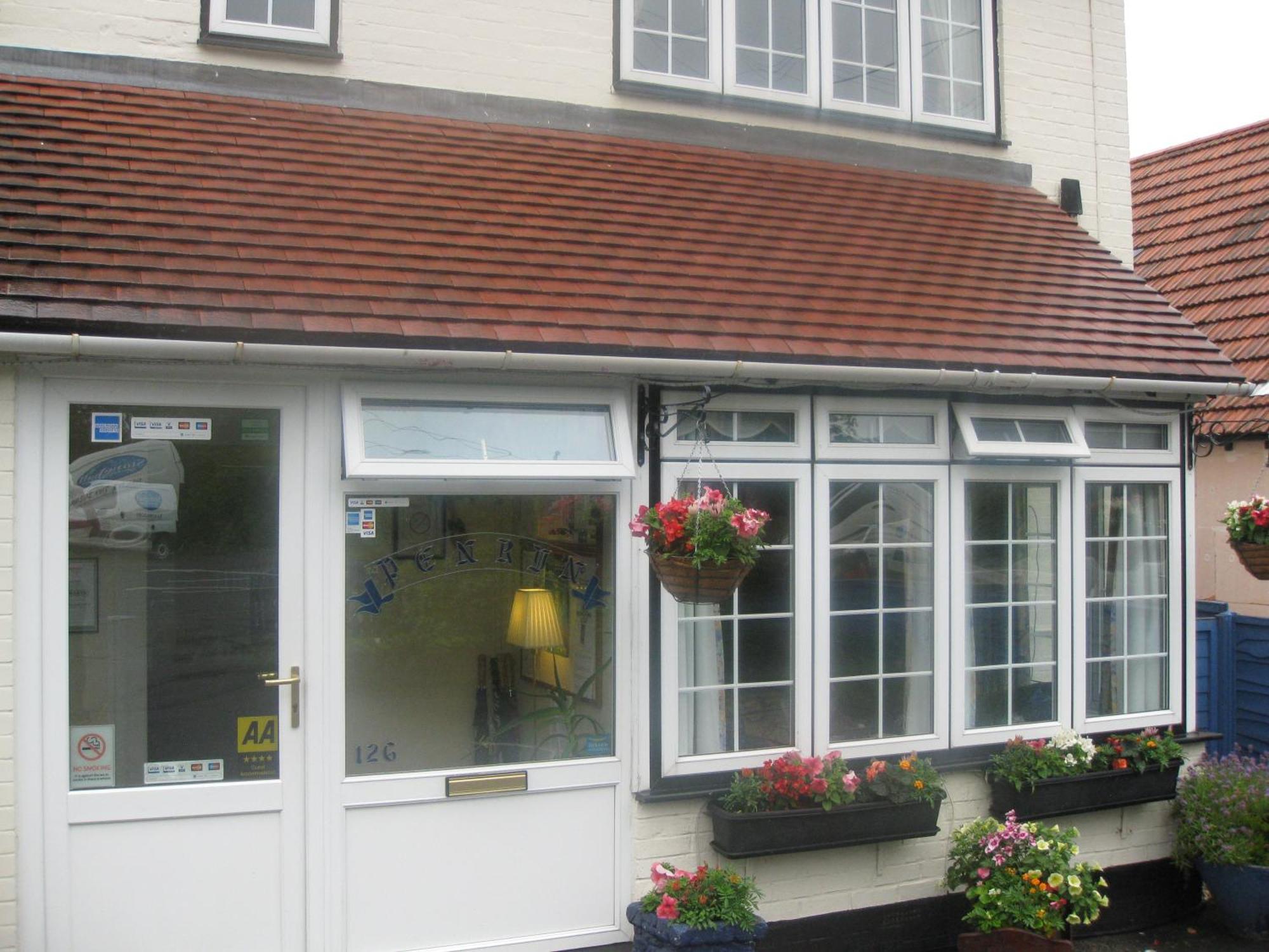 Penryn Guest House, Ensuite Rooms, Free Parking And Free Wifi Stratford-upon-Avon Ngoại thất bức ảnh