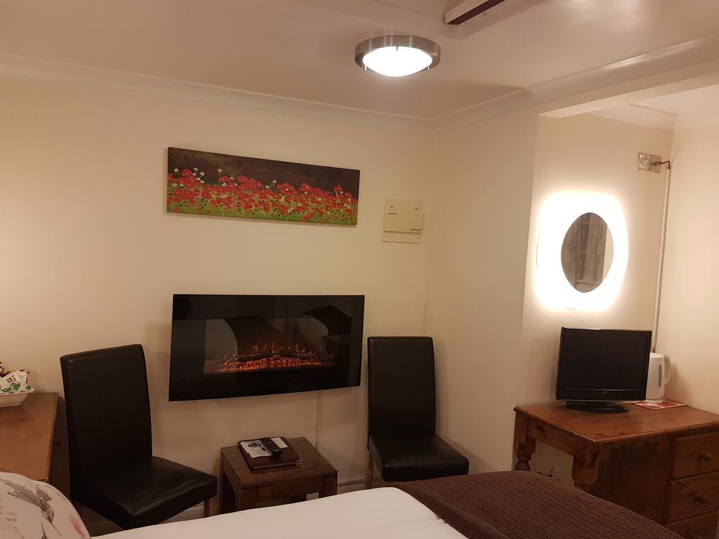 Penryn Guest House, Ensuite Rooms, Free Parking And Free Wifi Stratford-upon-Avon Ngoại thất bức ảnh