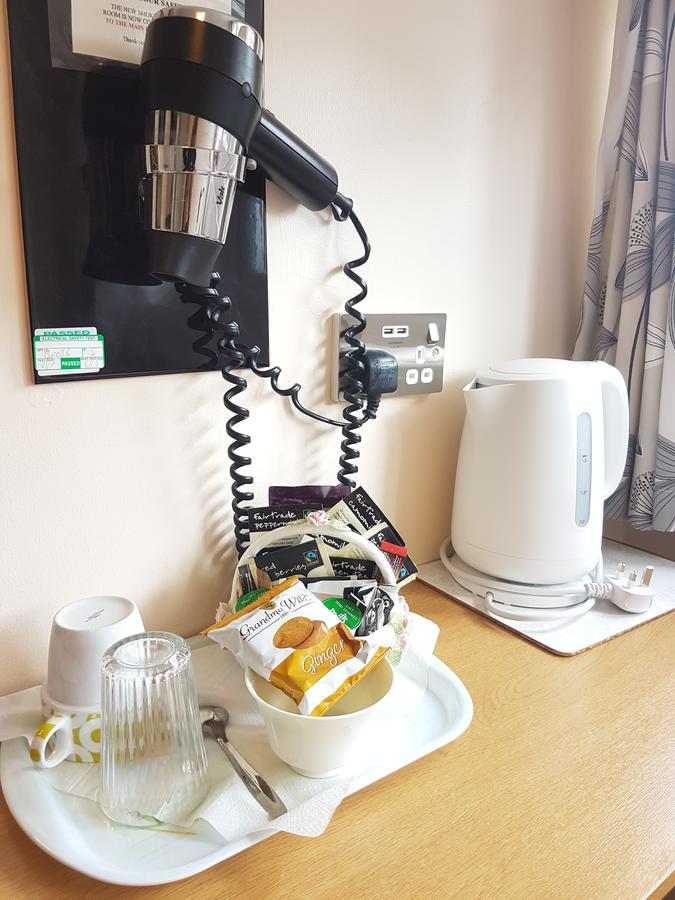 Penryn Guest House, Ensuite Rooms, Free Parking And Free Wifi Stratford-upon-Avon Ngoại thất bức ảnh
