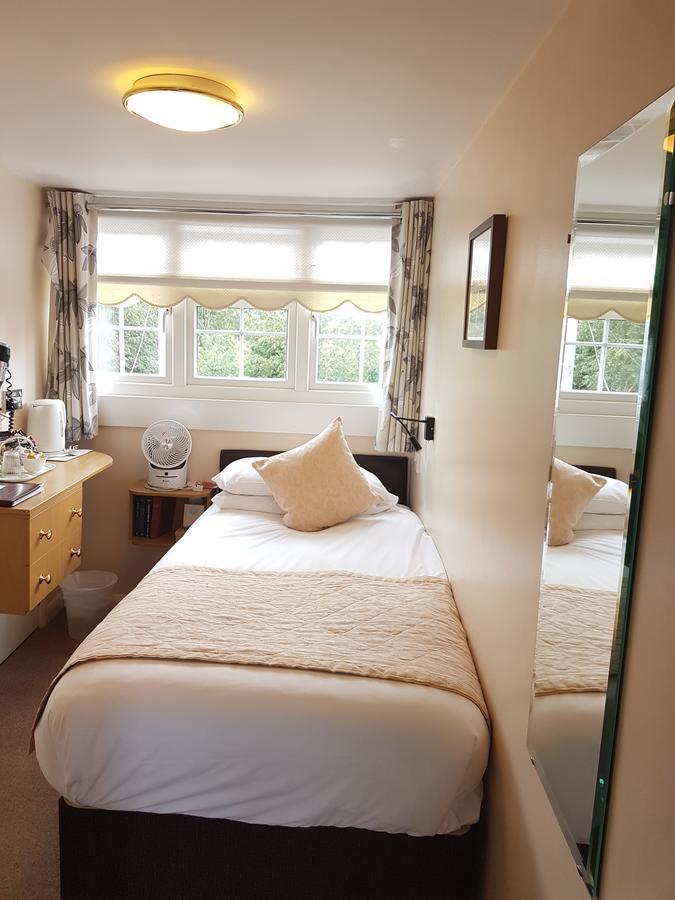 Penryn Guest House, Ensuite Rooms, Free Parking And Free Wifi Stratford-upon-Avon Ngoại thất bức ảnh