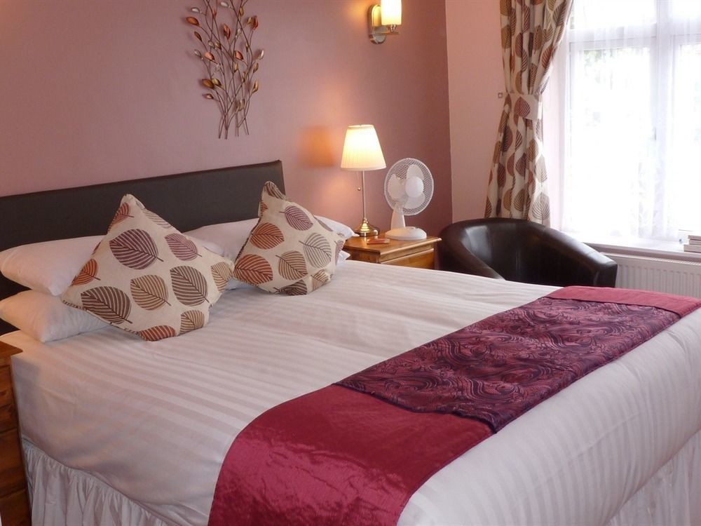 Penryn Guest House, Ensuite Rooms, Free Parking And Free Wifi Stratford-upon-Avon Ngoại thất bức ảnh