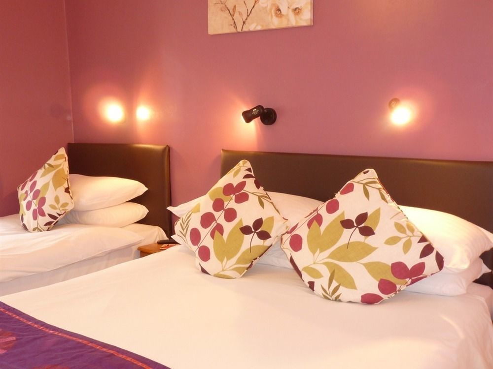 Penryn Guest House, Ensuite Rooms, Free Parking And Free Wifi Stratford-upon-Avon Ngoại thất bức ảnh