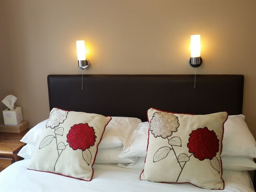 Penryn Guest House, Ensuite Rooms, Free Parking And Free Wifi Stratford-upon-Avon Ngoại thất bức ảnh