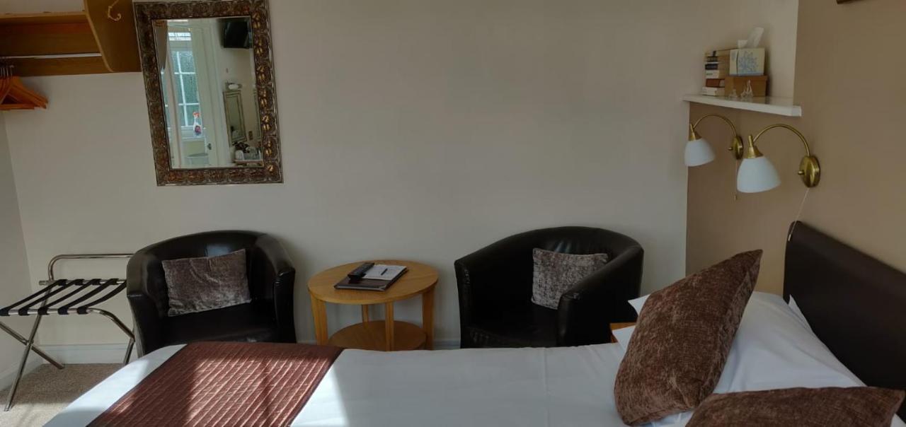Penryn Guest House, Ensuite Rooms, Free Parking And Free Wifi Stratford-upon-Avon Ngoại thất bức ảnh