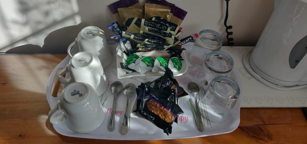 Penryn Guest House, Ensuite Rooms, Free Parking And Free Wifi Stratford-upon-Avon Ngoại thất bức ảnh